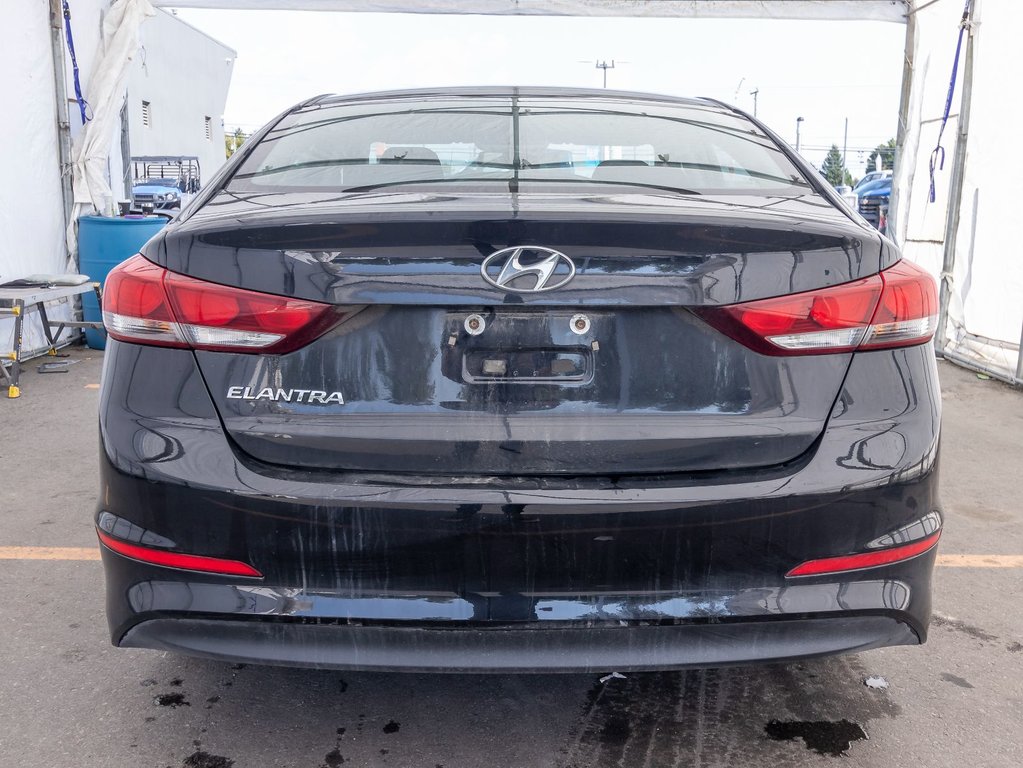 Hyundai Elantra  2017 à St-Jérôme, Québec - 6 - w1024h768px