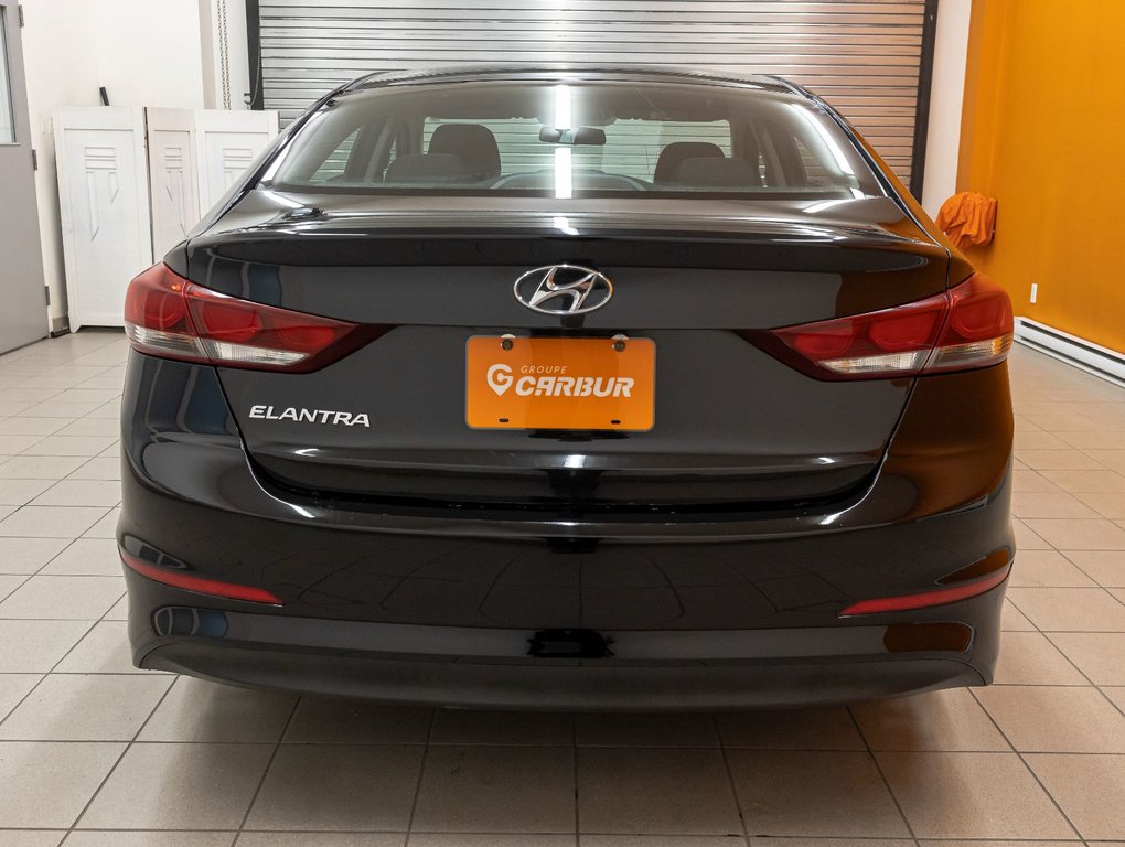 2017 Hyundai Elantra in St-Jérôme, Quebec - 6 - w1024h768px