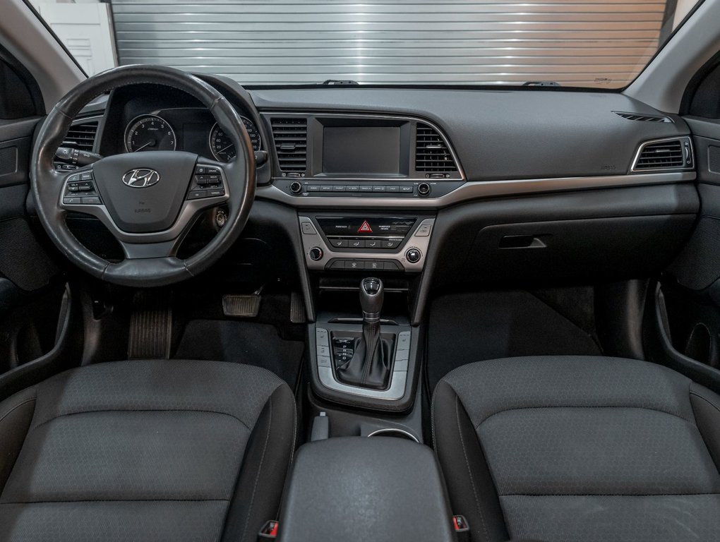 Hyundai Elantra  2018 à St-Jérôme, Québec - 11 - w1024h768px