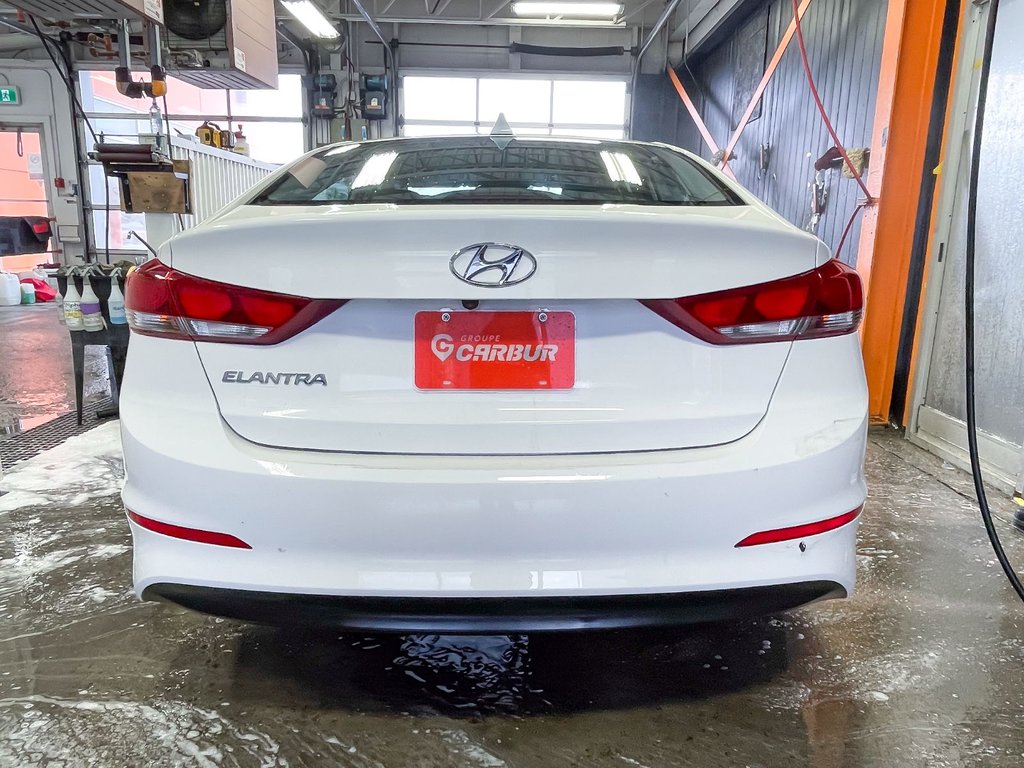 Hyundai Elantra  2018 à St-Jérôme, Québec - 6 - w1024h768px