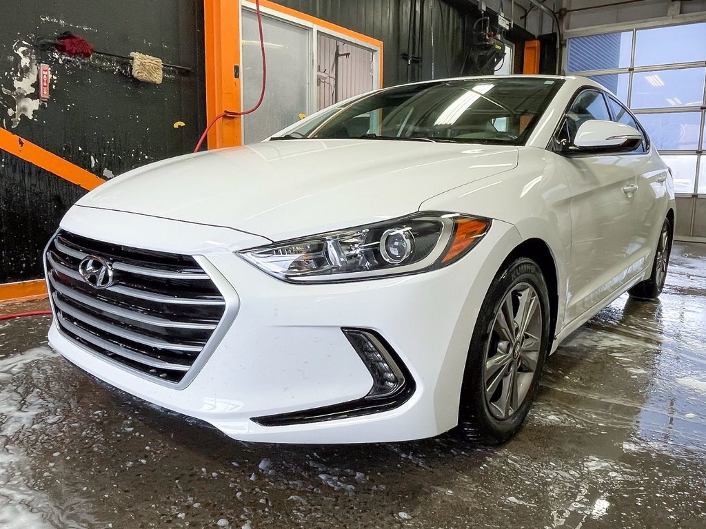 Hyundai Elantra  2018 à St-Jérôme, Québec - 1 - w1024h768px