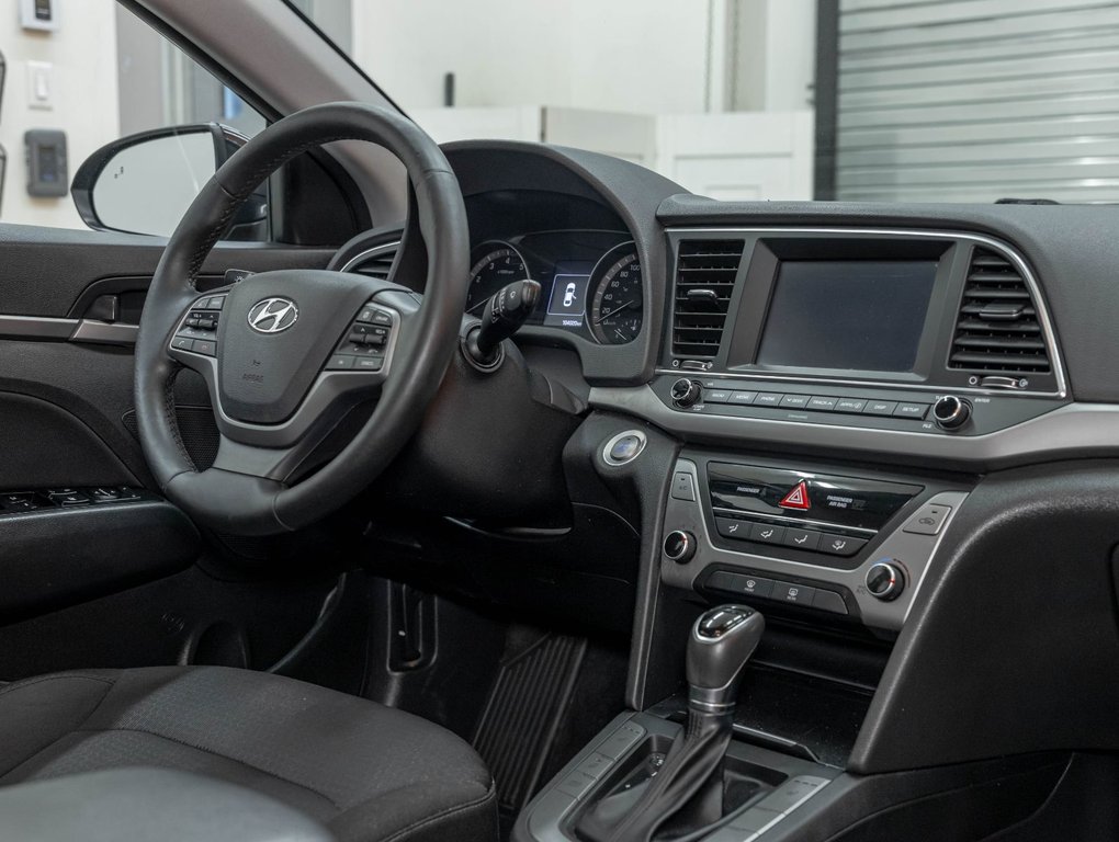 2018 Hyundai Elantra in St-Jérôme, Quebec - 25 - w1024h768px