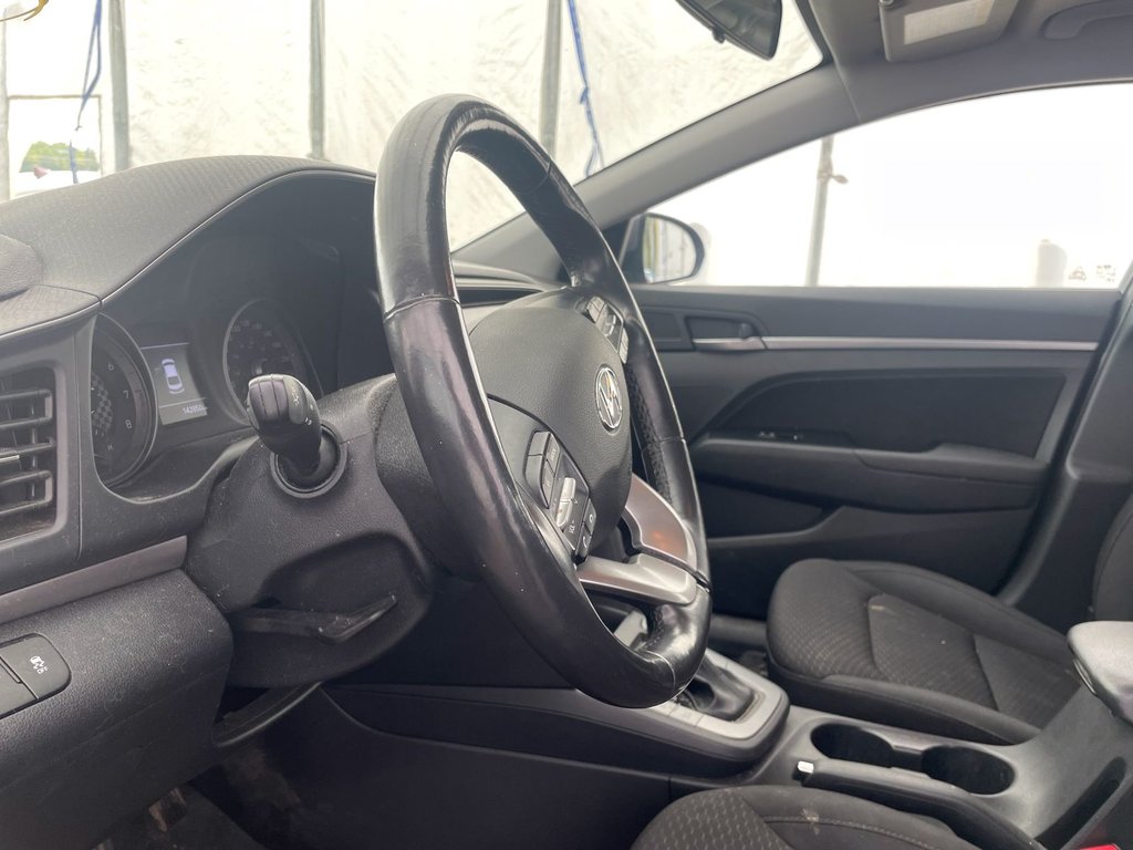 2019 Hyundai Elantra in St-Jérôme, Quebec - 3 - w1024h768px