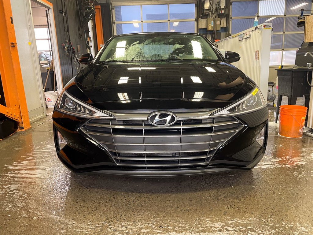 Hyundai Elantra  2020 à St-Jérôme, Québec - 4 - w1024h768px