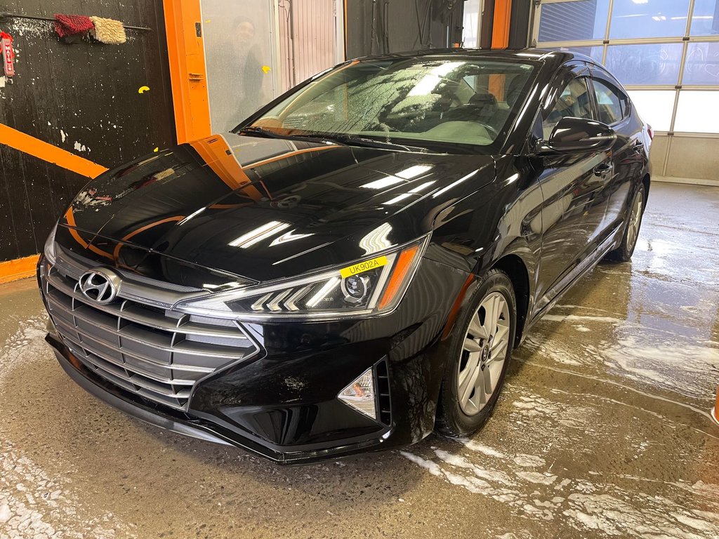 Hyundai Elantra  2020 à St-Jérôme, Québec - 1 - w1024h768px