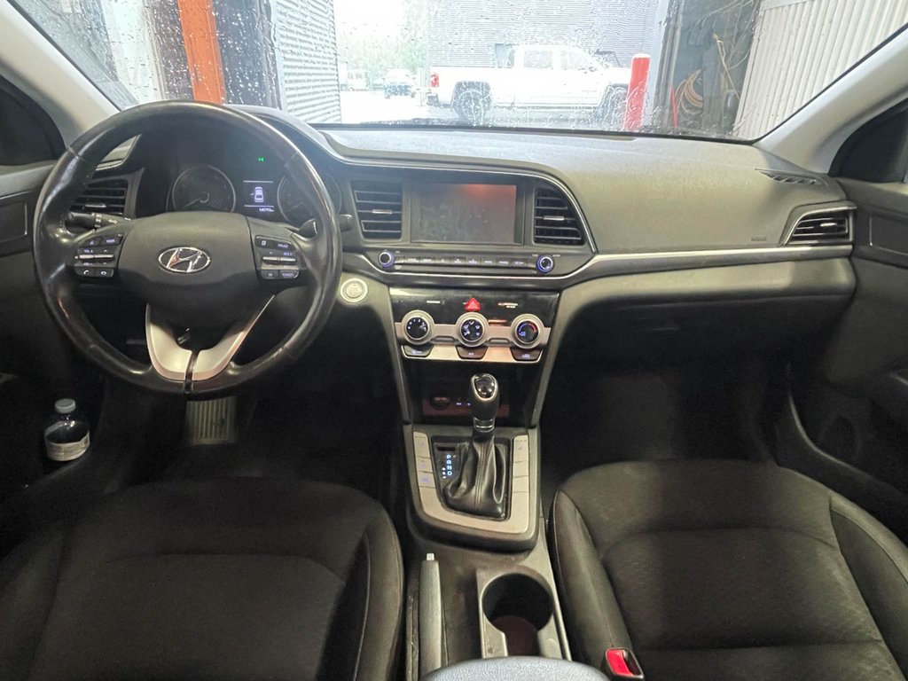 Hyundai Elantra  2020 à St-Jérôme, Québec - 10 - w1024h768px