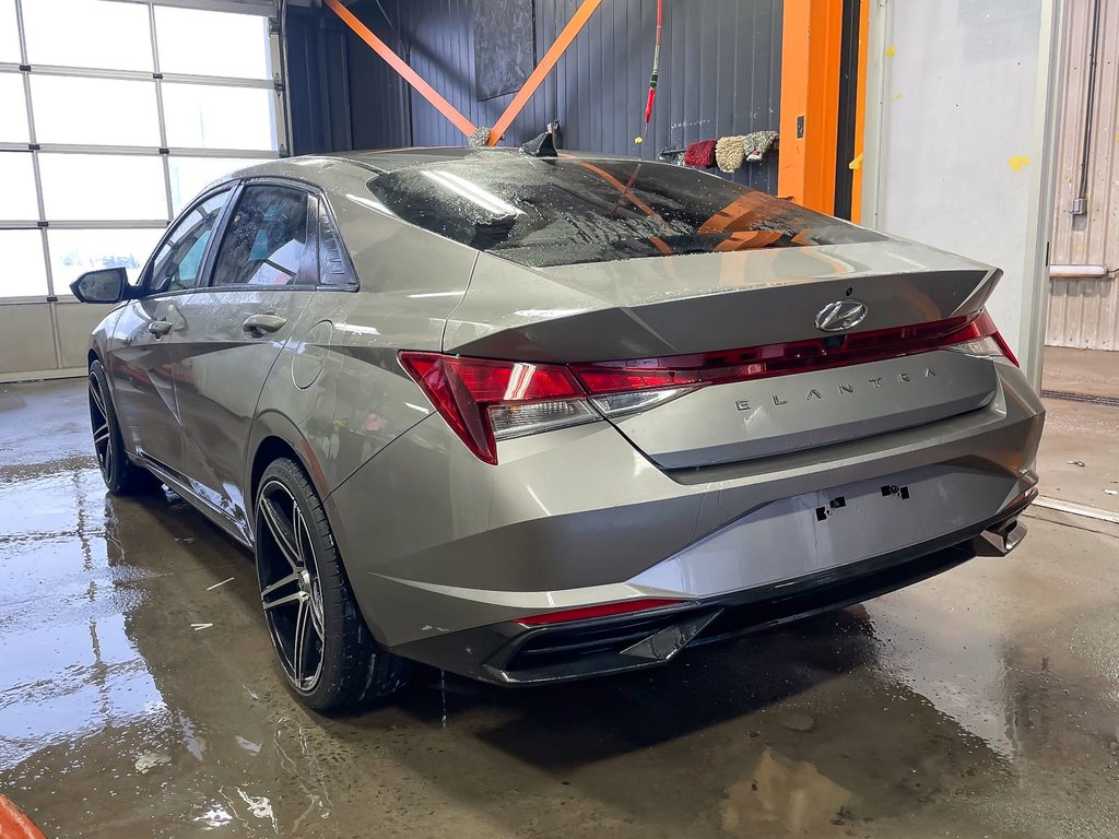 Hyundai Elantra  2023 à St-Jérôme, Québec - 5 - w1024h768px