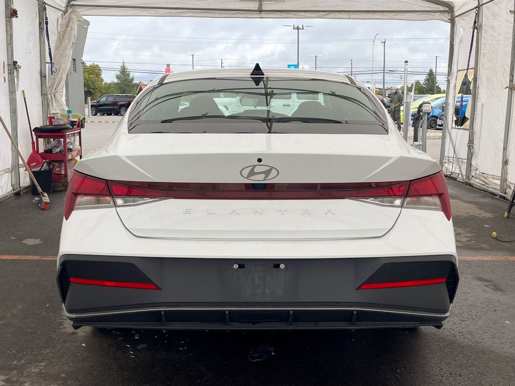 2024 Hyundai Elantra in St-Jérôme, Quebec - 6 - w1024h768px