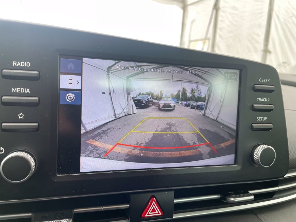 2024 Hyundai Elantra in St-Jérôme, Quebec - 13 - w1024h768px