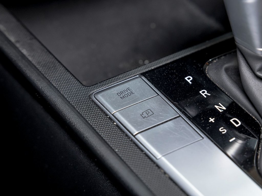 Hyundai Elantra  2024 à St-Jérôme, Québec - 24 - w1024h768px