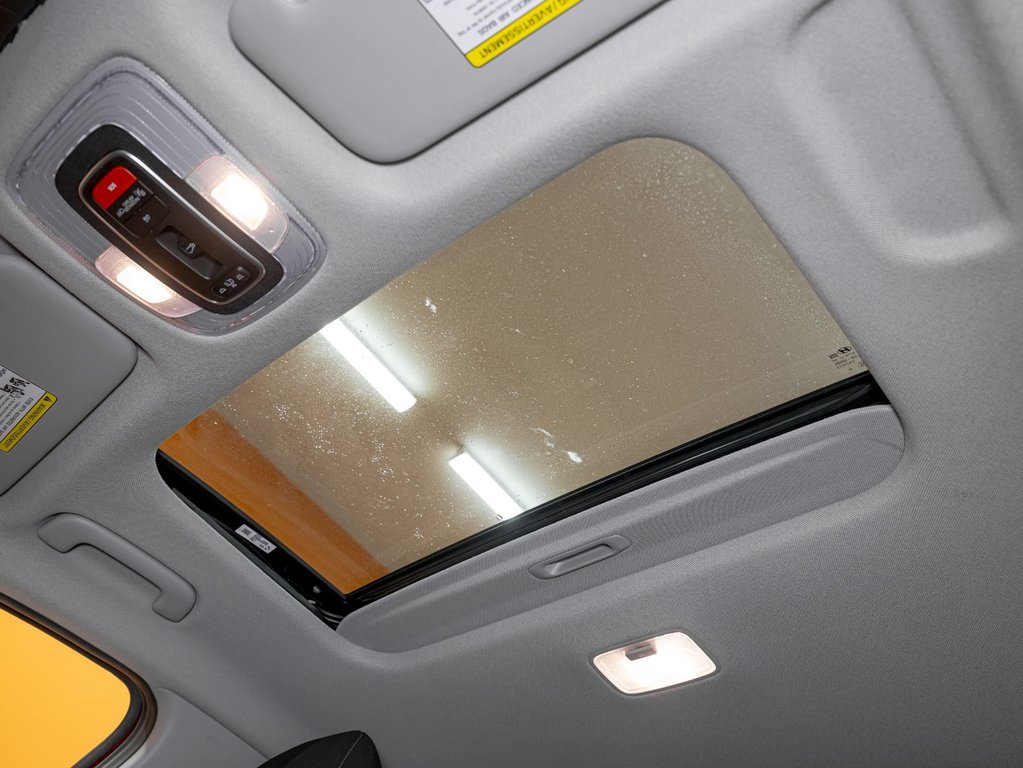 Hyundai Elantra  2024 à St-Jérôme, Québec - 4 - w1024h768px