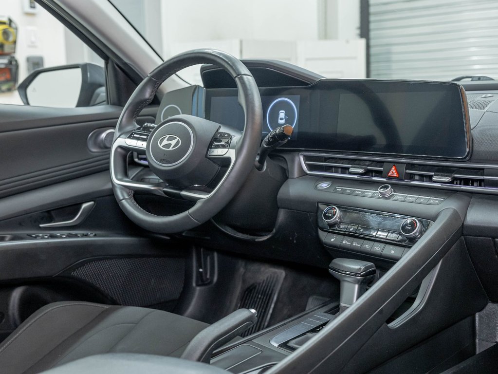2024 Hyundai Elantra in St-Jérôme, Quebec - 27 - w1024h768px