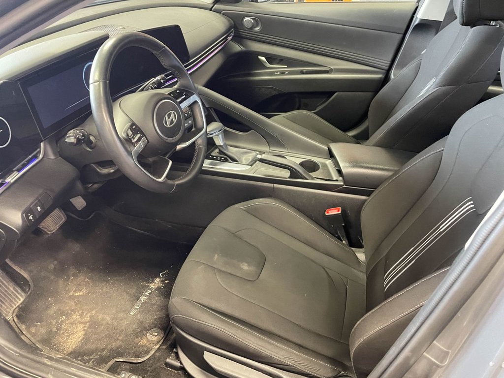 Hyundai Elantra  2024 à St-Jérôme, Québec - 5 - w1024h768px
