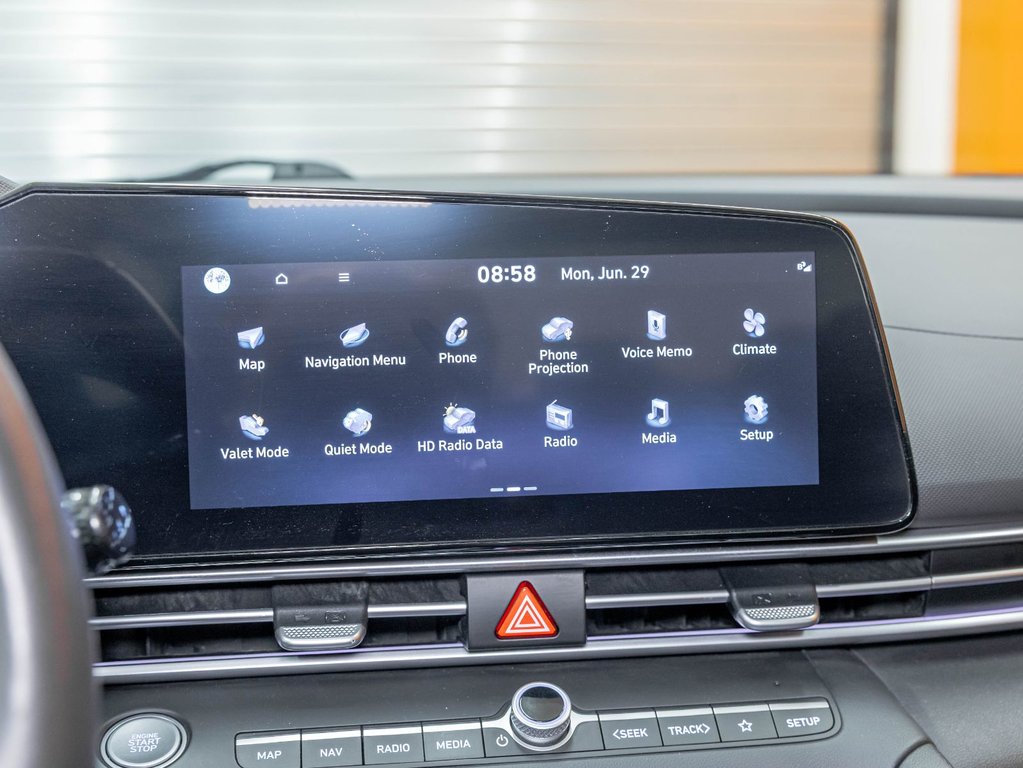 2024 Hyundai Elantra in St-Jérôme, Quebec - 18 - w1024h768px