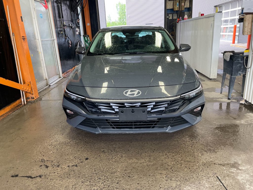 Hyundai Elantra  2024 à St-Jérôme, Québec - 6 - w1024h768px