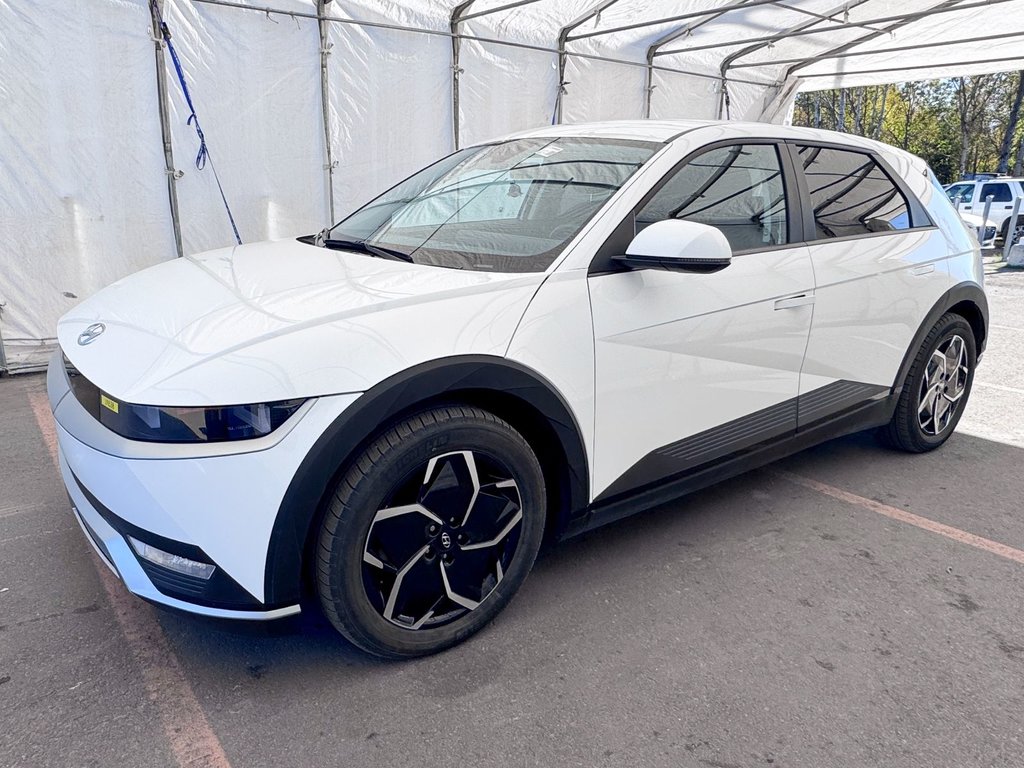 2022 Hyundai Ioniq 5 in St-Jérôme, Quebec - 1 - w1024h768px