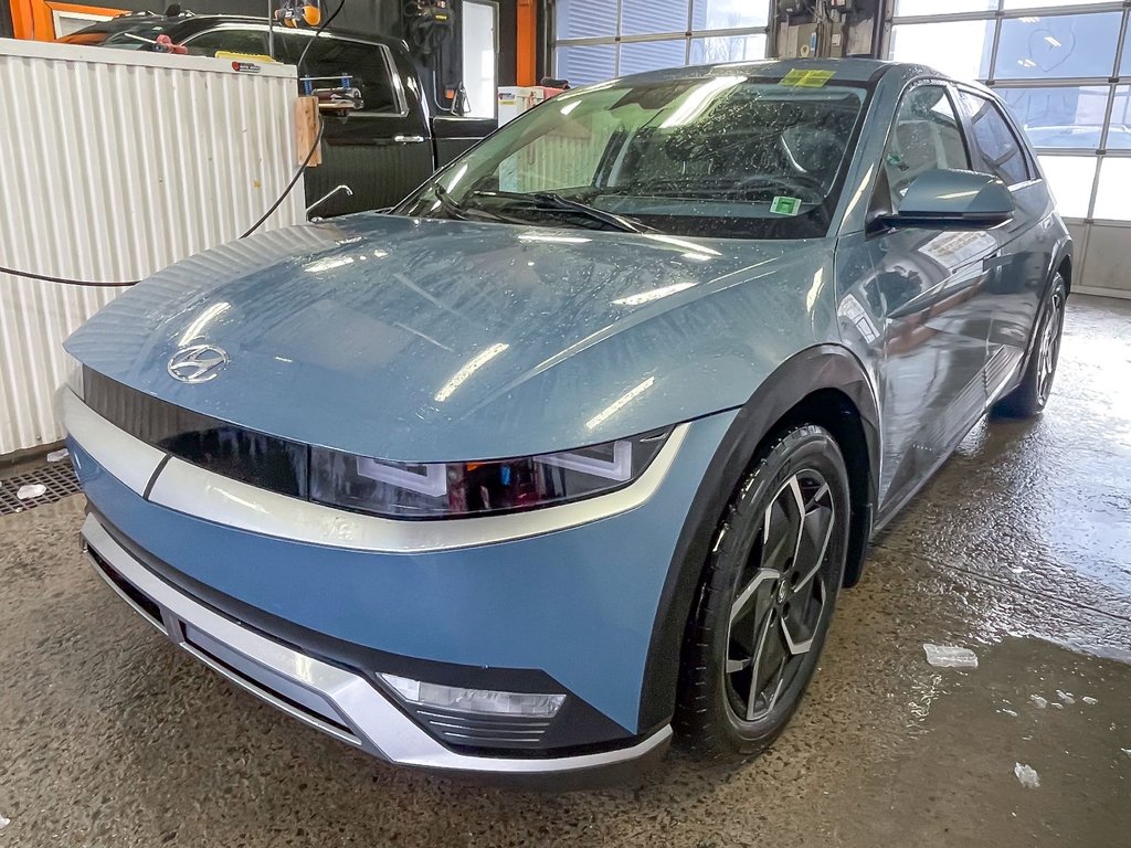 2022 Hyundai Ioniq 5 in St-Jérôme, Quebec - 1 - w1024h768px