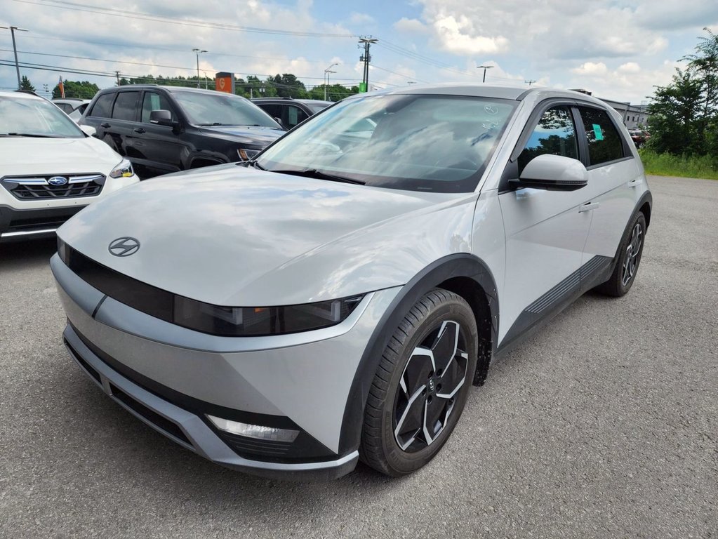 2022 Hyundai Ioniq 5 in St-Jérôme, Quebec - 1 - w1024h768px