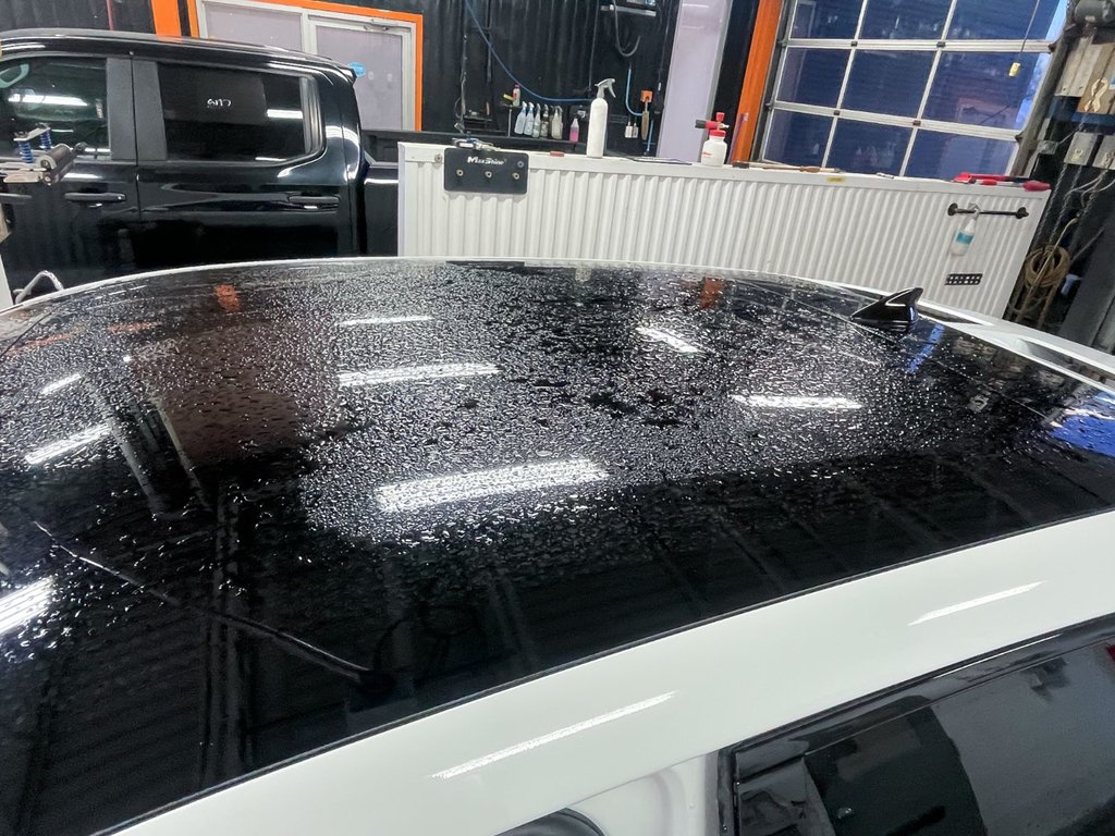 2024 Hyundai IONIQ 5 in St-Jérôme, Quebec - 3 - w1024h768px