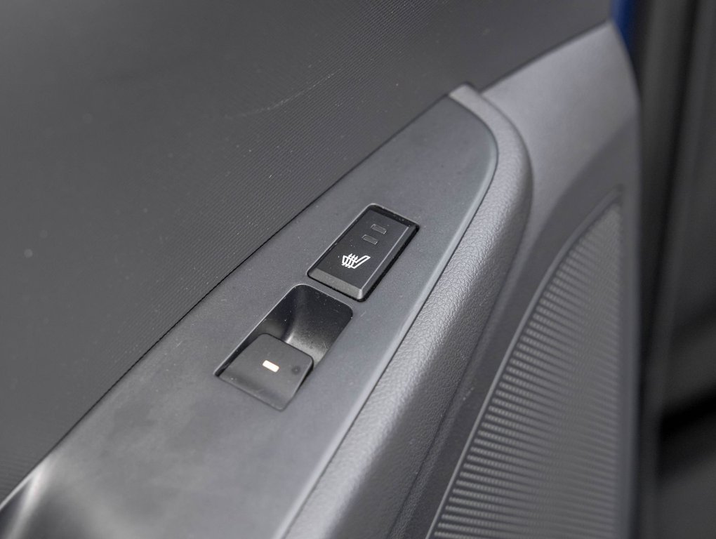 2017 Hyundai Ioniq Electric in St-Jérôme, Quebec - 28 - w1024h768px