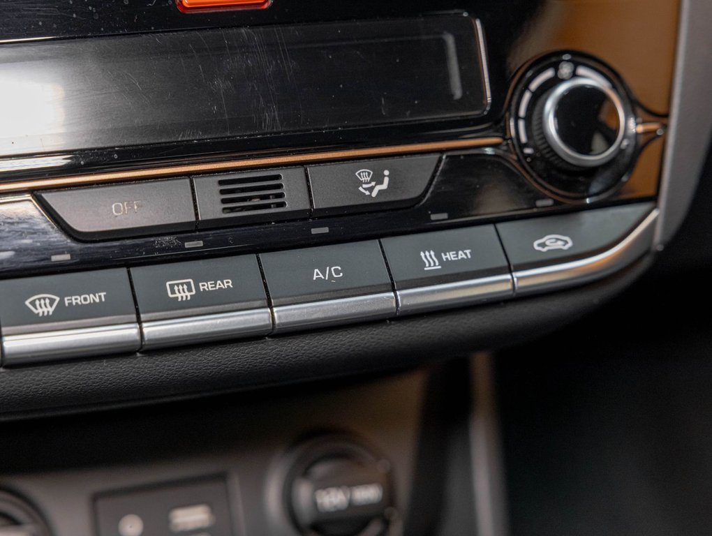 2017 Hyundai Ioniq Electric in St-Jérôme, Quebec - 21 - w1024h768px