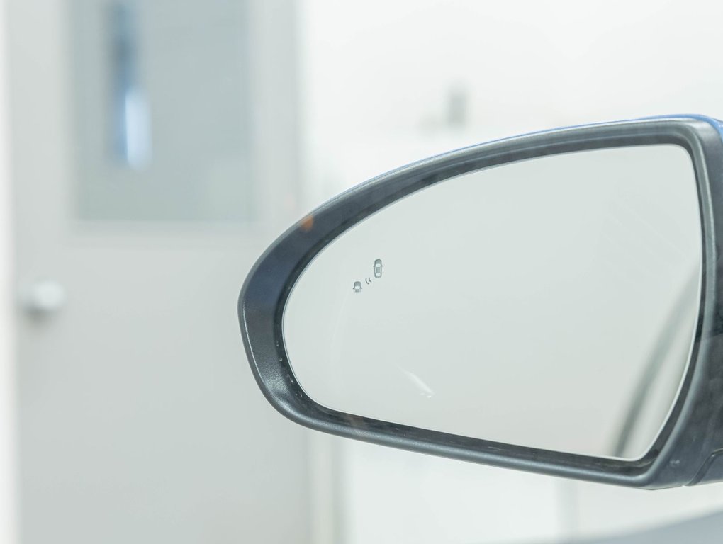 2017 Hyundai Ioniq Electric in St-Jérôme, Quebec - 31 - w1024h768px