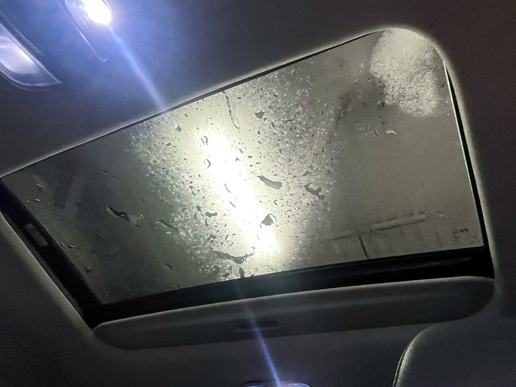 Hyundai Ioniq Electric  2019 à St-Jérôme, Québec - 3 - w1024h768px