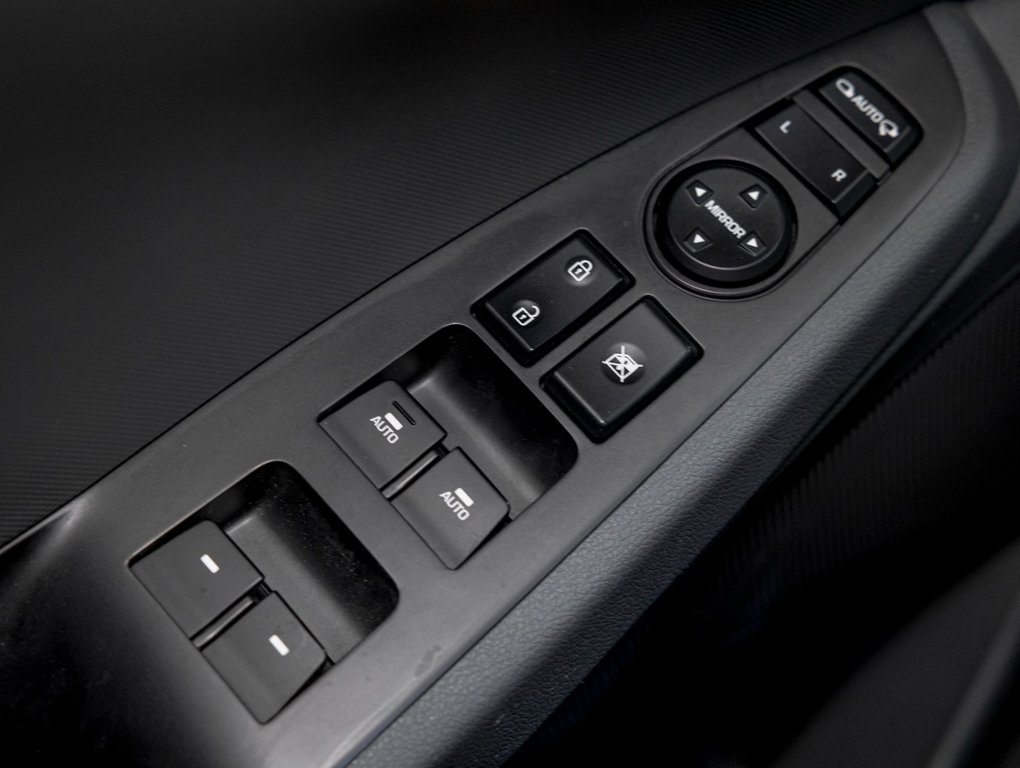 Hyundai Ioniq Electric  2019 à St-Jérôme, Québec - 26 - w1024h768px