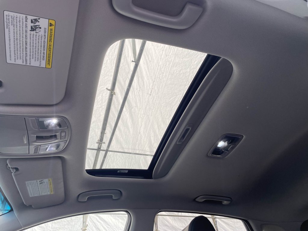 2023 Hyundai Kona Electric in St-Jérôme, Quebec - 3 - w1024h768px
