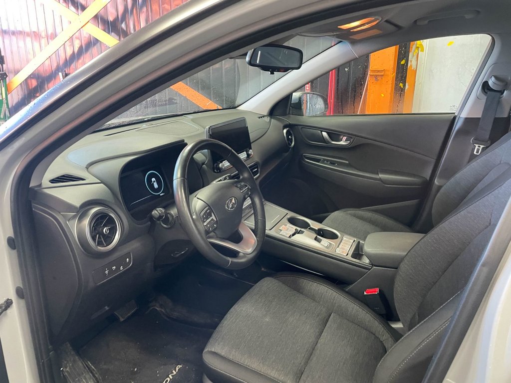 Hyundai Kona Electric  2023 à St-Jérôme, Québec - 4 - w1024h768px