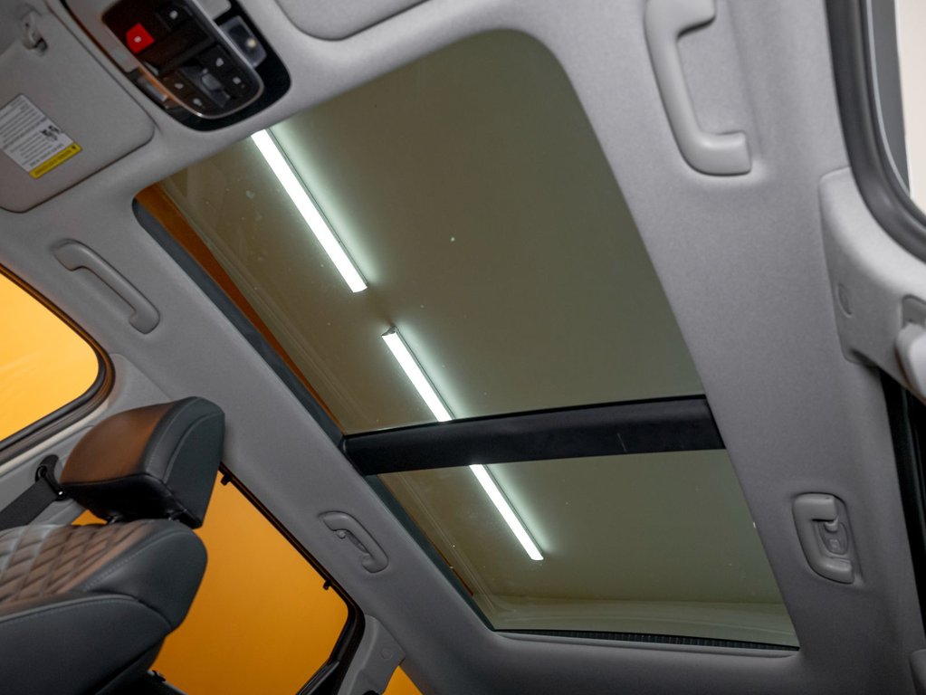 Hyundai Santa Fe Plug-In Hybrid  2023 à St-Jérôme, Québec - 4 - w1024h768px