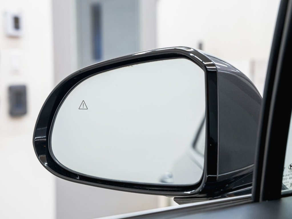 Hyundai Santa Fe Plug-In Hybrid  2023 à St-Jérôme, Québec - 35 - w1024h768px