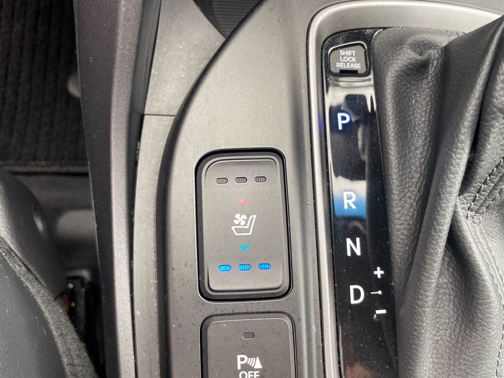 Hyundai Santa Fe Sport  2017 à St-Jérôme, Québec - 16 - w1024h768px