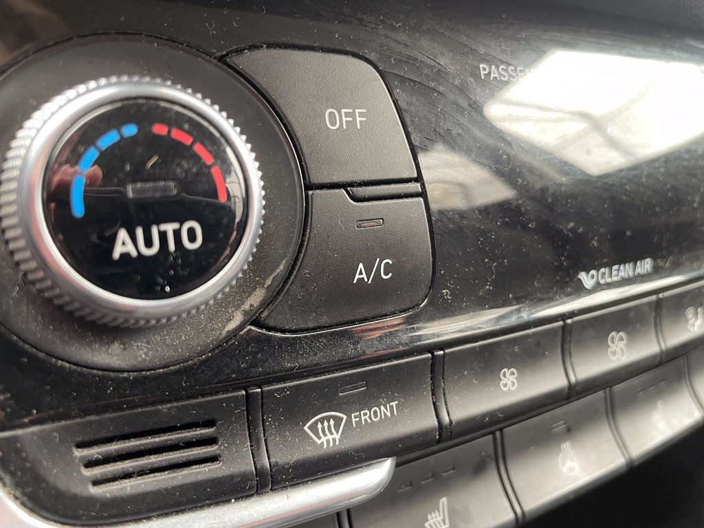 2020 Hyundai Santa Fe in St-Jérôme, Quebec - 14 - w1024h768px