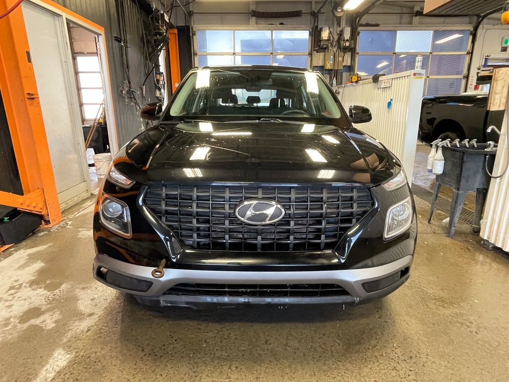 Hyundai Venue  2020 à St-Jérôme, Québec - 4 - w1024h768px