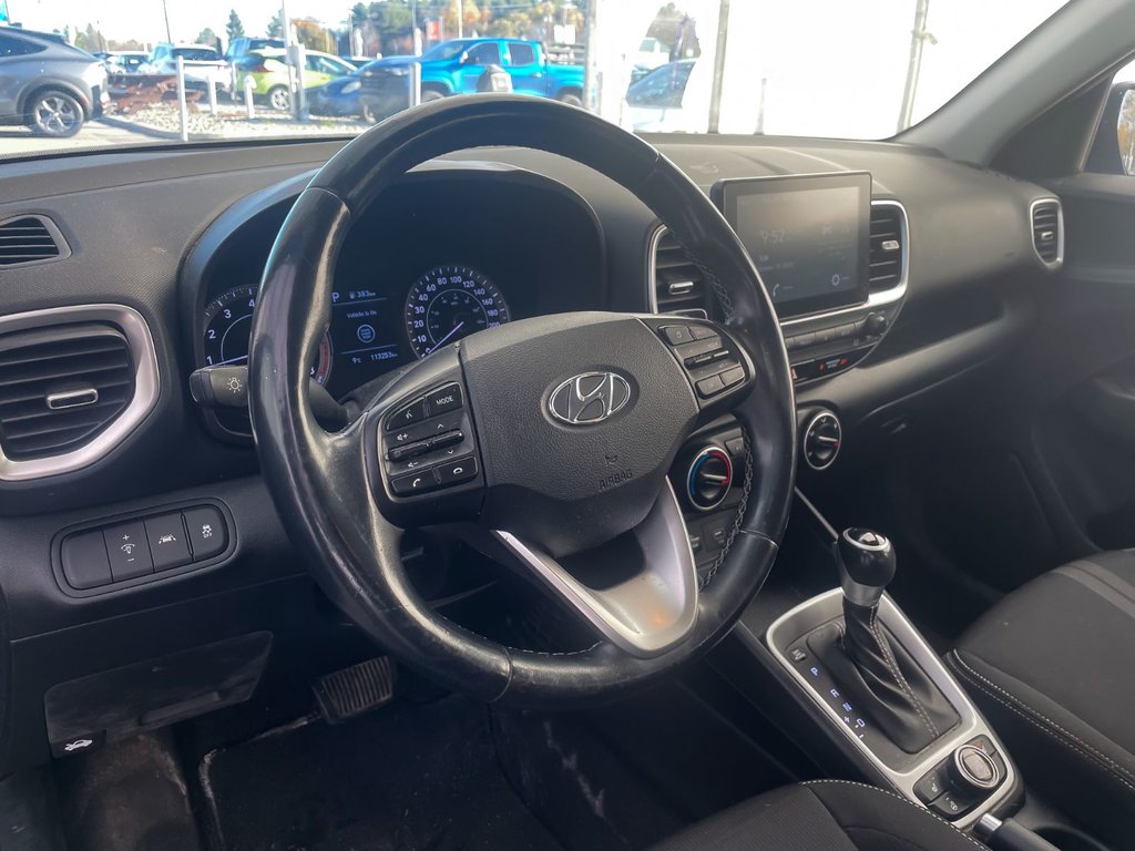 Hyundai Venue  2021 à St-Jérôme, Québec - 3 - w1024h768px