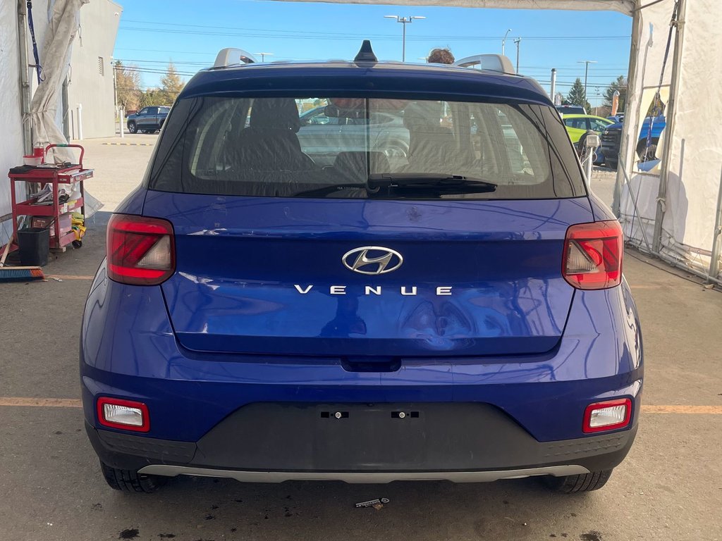 Hyundai Venue  2021 à St-Jérôme, Québec - 6 - w1024h768px