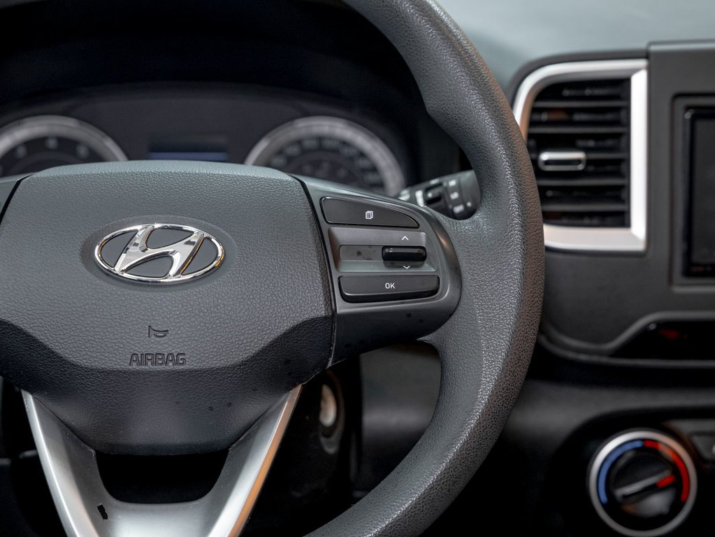 2021 Hyundai Venue in St-Jérôme, Quebec - 15 - w1024h768px