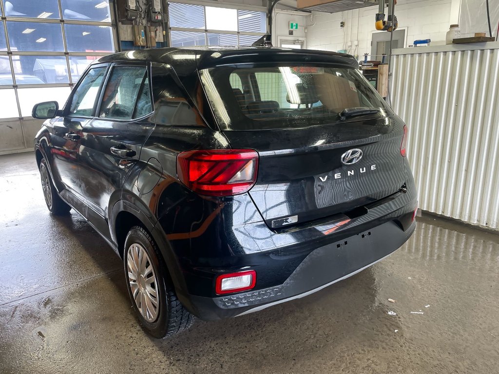 Hyundai Venue  2021 à St-Jérôme, Québec - 5 - w1024h768px