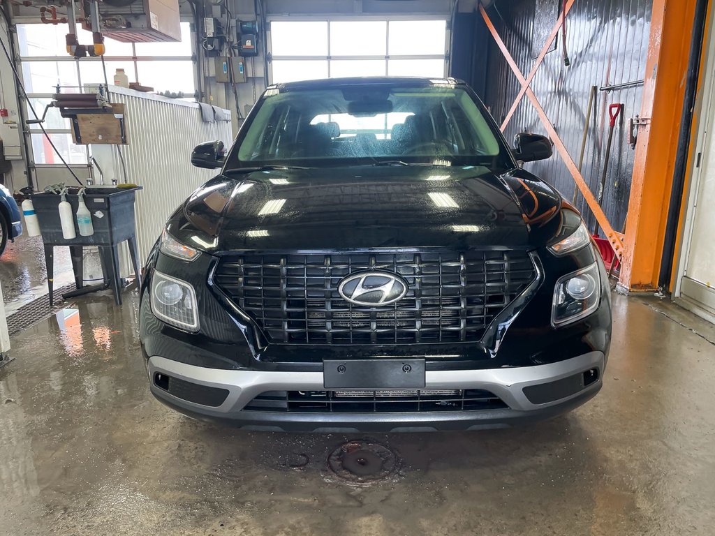 Hyundai Venue  2021 à St-Jérôme, Québec - 4 - w1024h768px