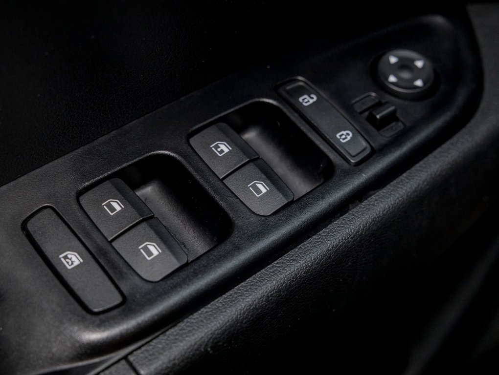 Hyundai Venue  2022 à St-Jérôme, Québec - 24 - w1024h768px