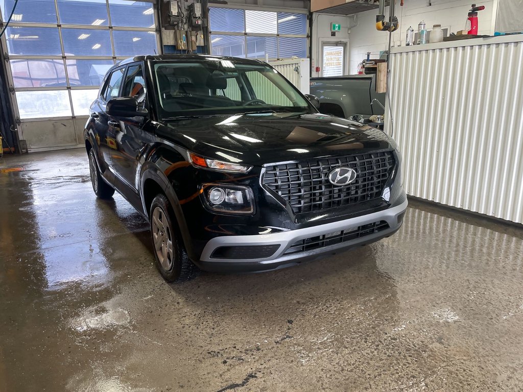 2023 Hyundai Venue in St-Jérôme, Quebec - 9 - w1024h768px