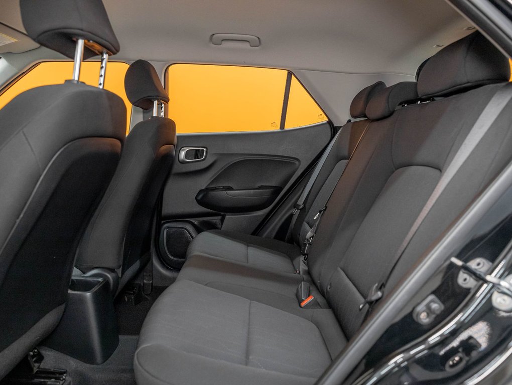 2023 Hyundai Venue in St-Jérôme, Quebec - 24 - w1024h768px