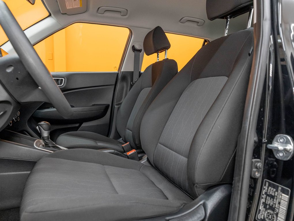 2023 Hyundai Venue in St-Jérôme, Quebec - 14 - w1024h768px