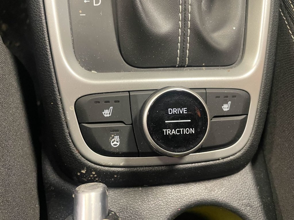 2024 Hyundai Venue in St-Jérôme, Quebec - 12 - w1024h768px