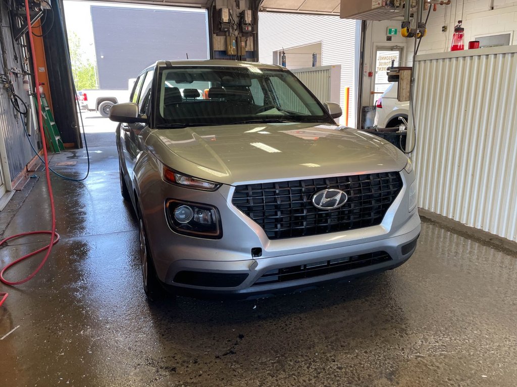 2024 Hyundai Venue in St-Jérôme, Quebec - 9 - w1024h768px
