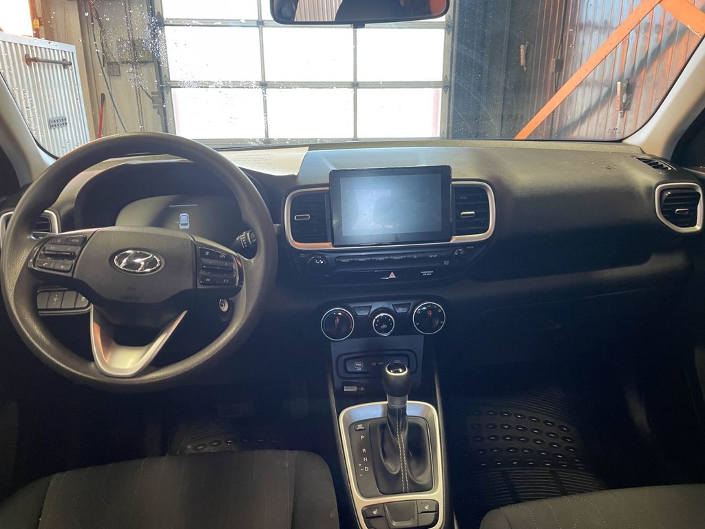 2024 Hyundai Venue in St-Jérôme, Quebec - 10 - w1024h768px