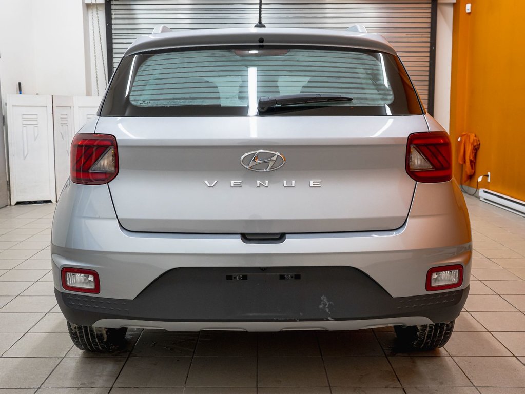 2025 Hyundai Venue in St-Jérôme, Quebec - 6 - w1024h768px