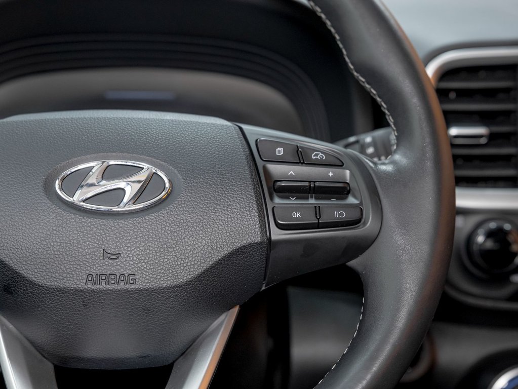 2025 Hyundai Venue in St-Jérôme, Quebec - 15 - w1024h768px