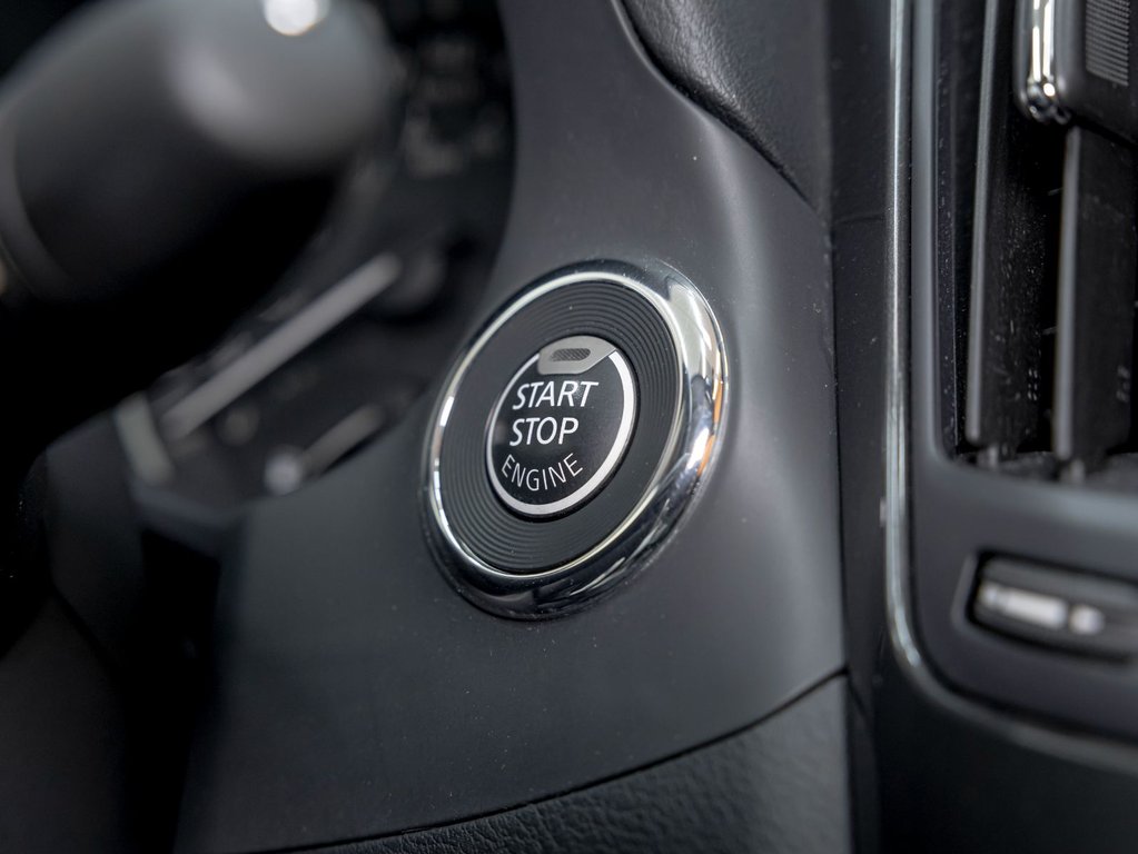 Infiniti Q50  2023 à St-Jérôme, Québec - 24 - w1024h768px